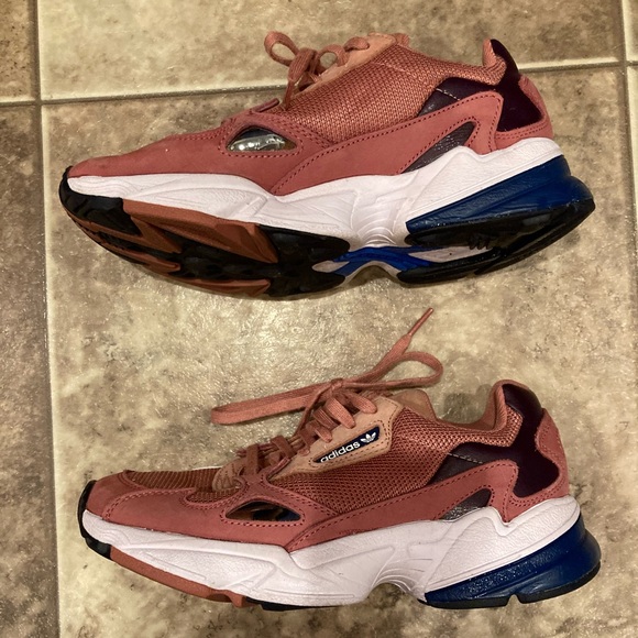 Adidas Falcon sneakers - Picture 6 of 6